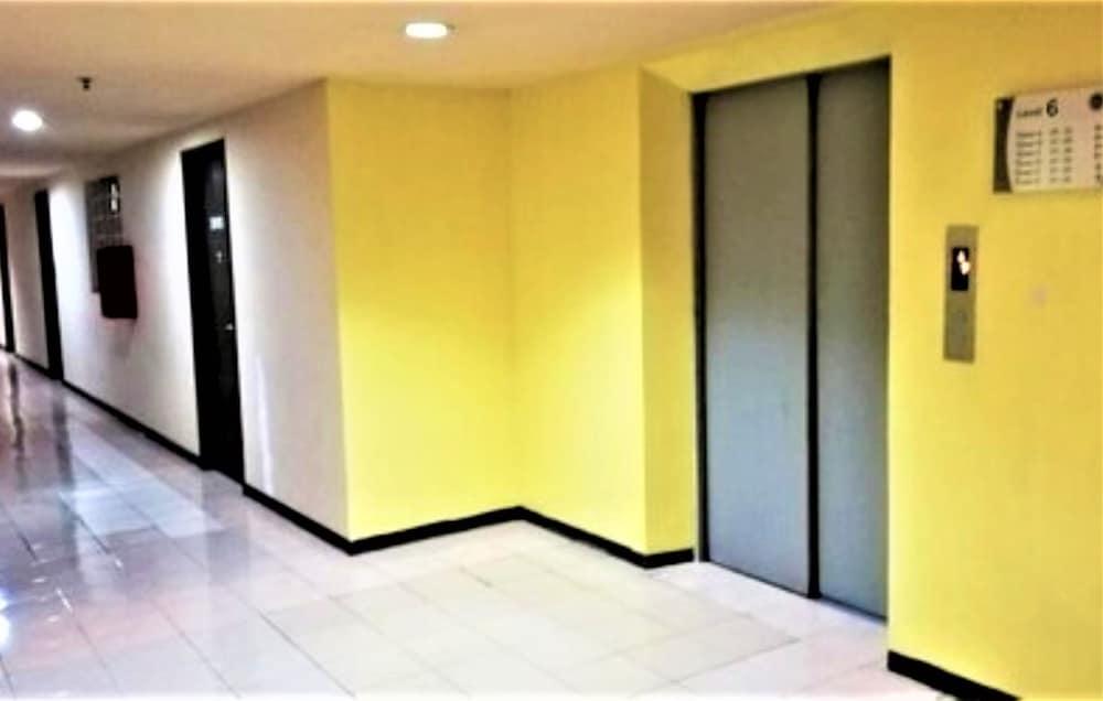 The Suites @ Metro Apartment Bandung Exterior foto
